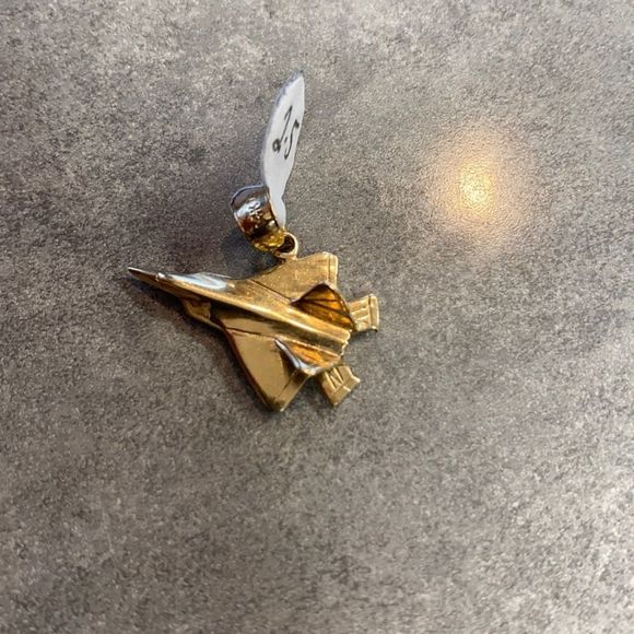 14KT Yellow Gold Jet Pendant